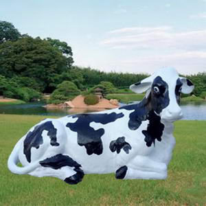 Cow garden statue