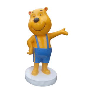 Winnie the pooh bear statue