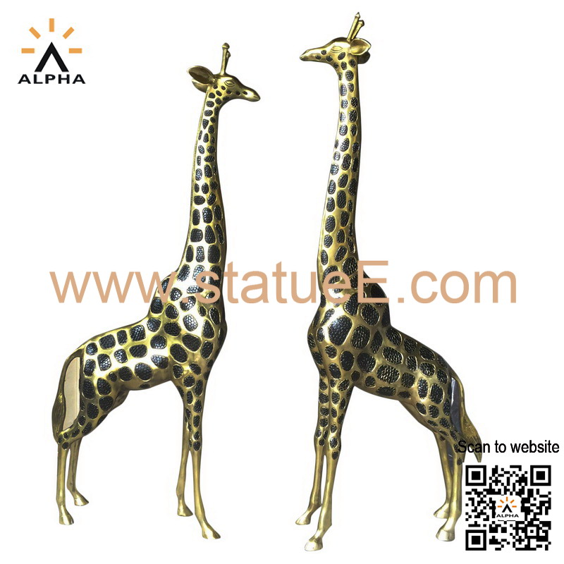Giraffe statue for sale